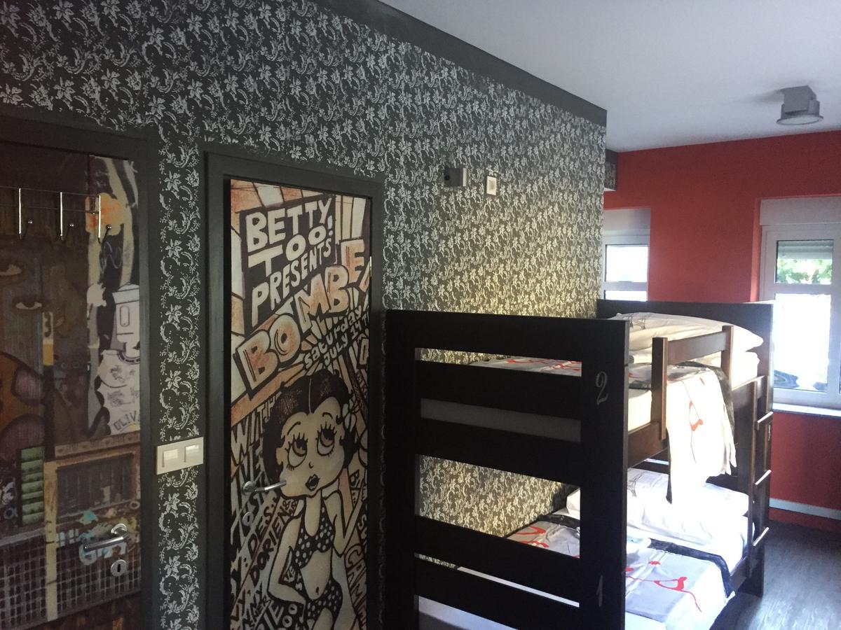 Hostel Paris Zagreb Buitenkant foto