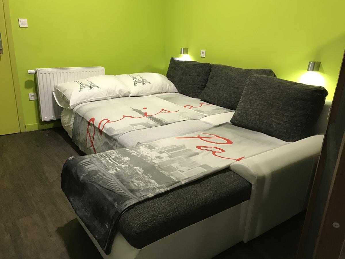 Hostel Paris Zagreb Buitenkant foto