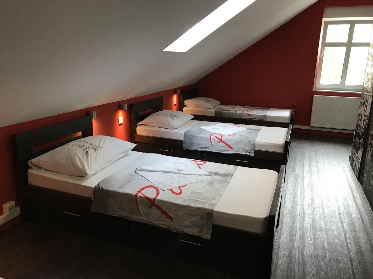 Hostel Paris Zagreb Buitenkant foto