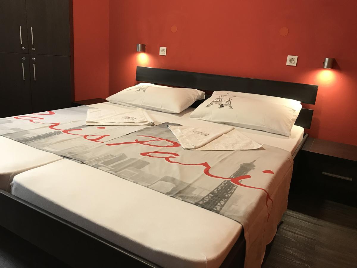 Hostel Paris Zagreb Buitenkant foto