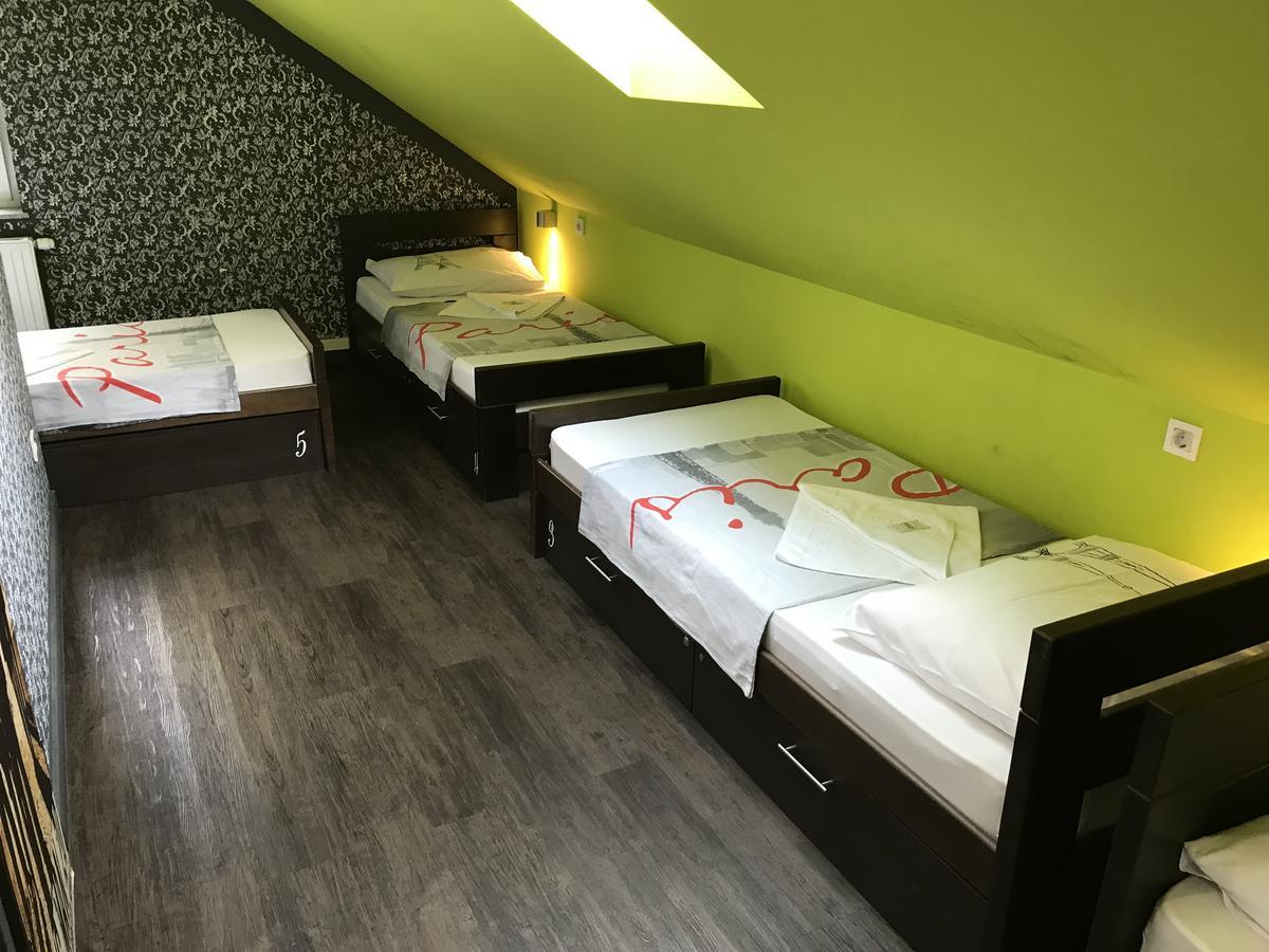 Hostel Paris Zagreb Buitenkant foto